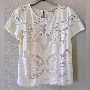 Rare Anthropologie champagne & strawberry lace opacity tee